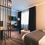 ホテル Mountainpark | Event- Und Tagungshotel カッセル