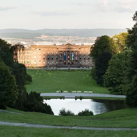 فندق Mountainpark | Event- Und Tagungshotel كاسيل